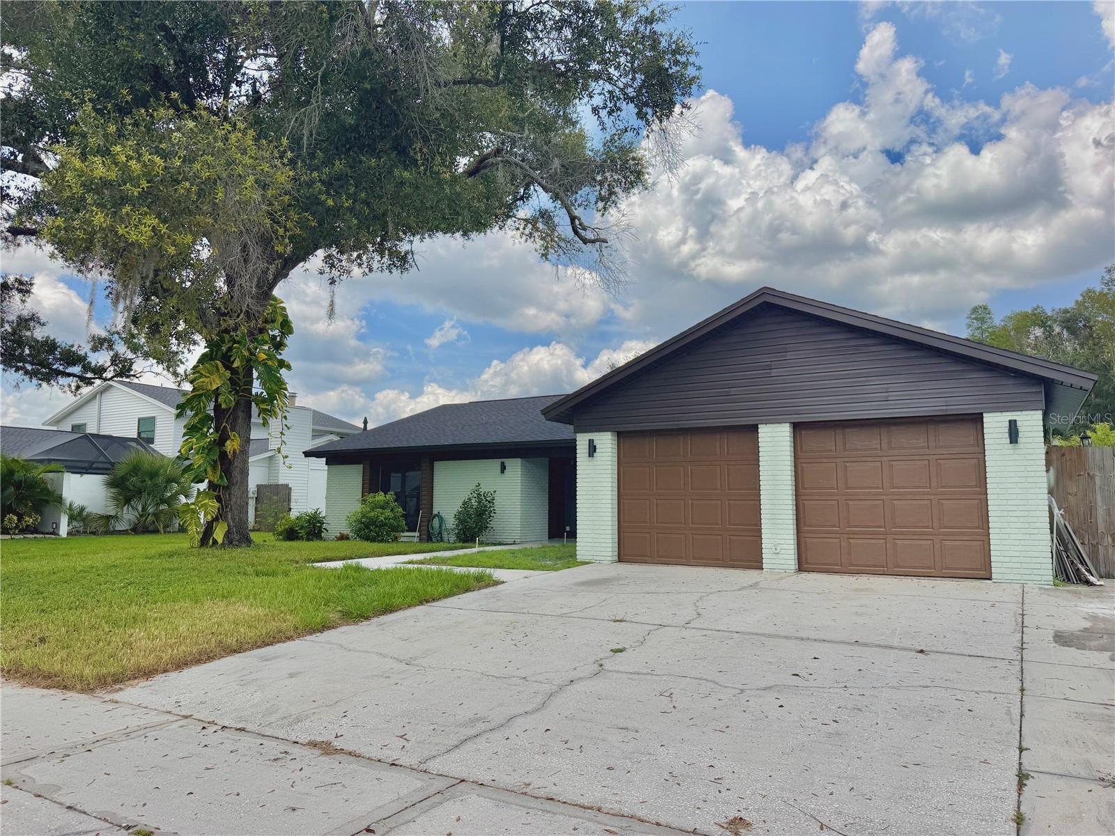 16503 Foothill Dr, Tampa, FL 33624 photo