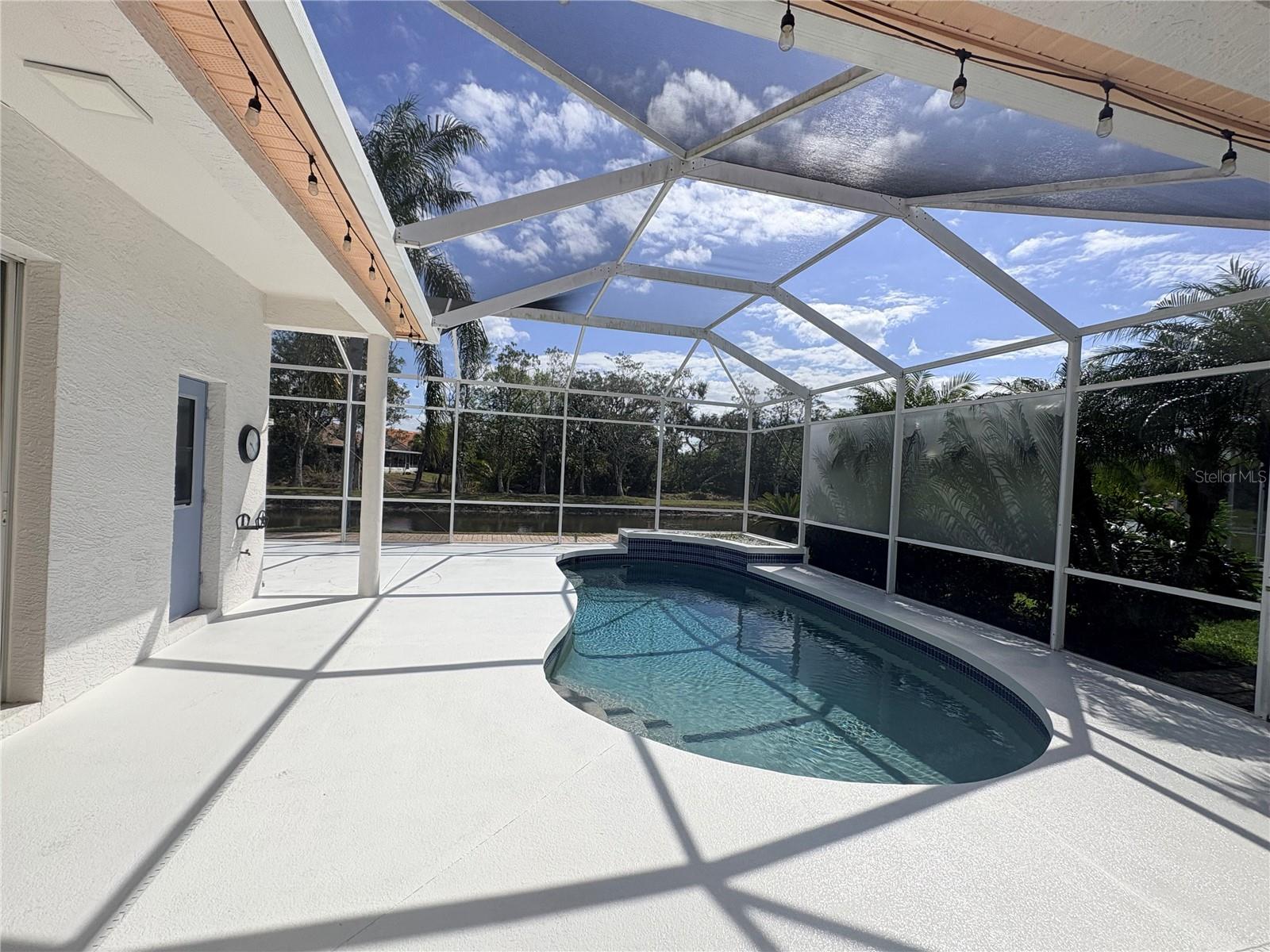 7207 39 Ln, Sarasota, FL 34243 photo