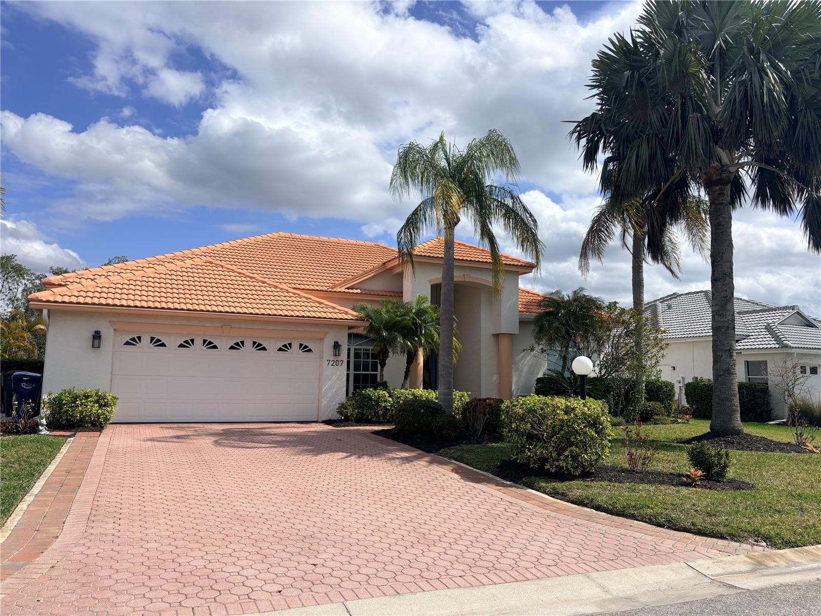 7207 39 Ln, Sarasota, FL 34243 photo