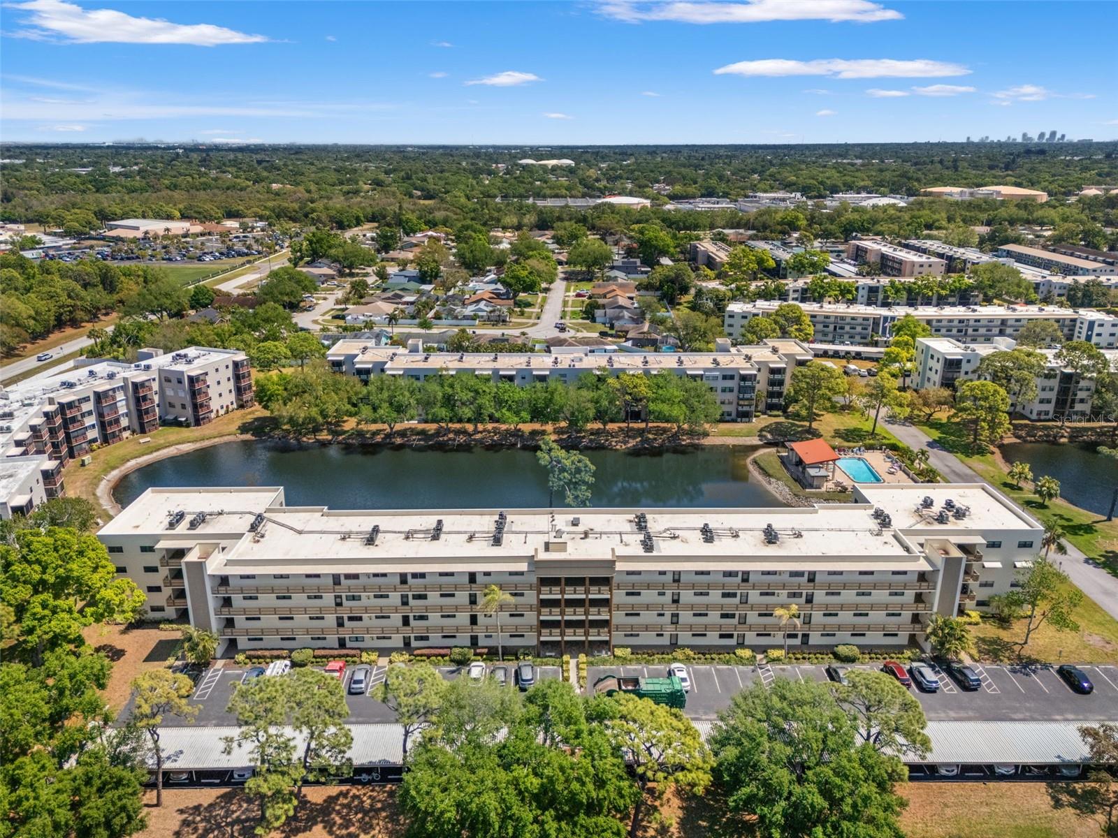 6070 80 St #410, Saint Petersburg, FL 33709 photo