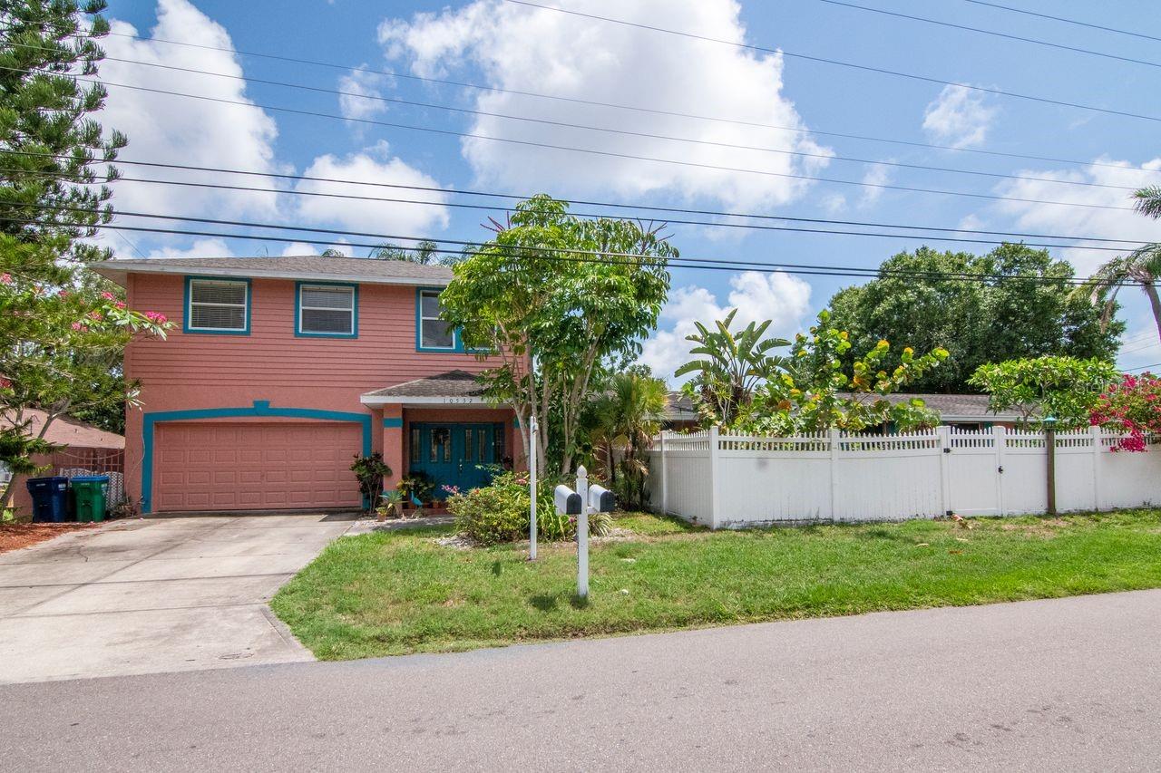 10532 67 Ave, Seminole, FL 33772