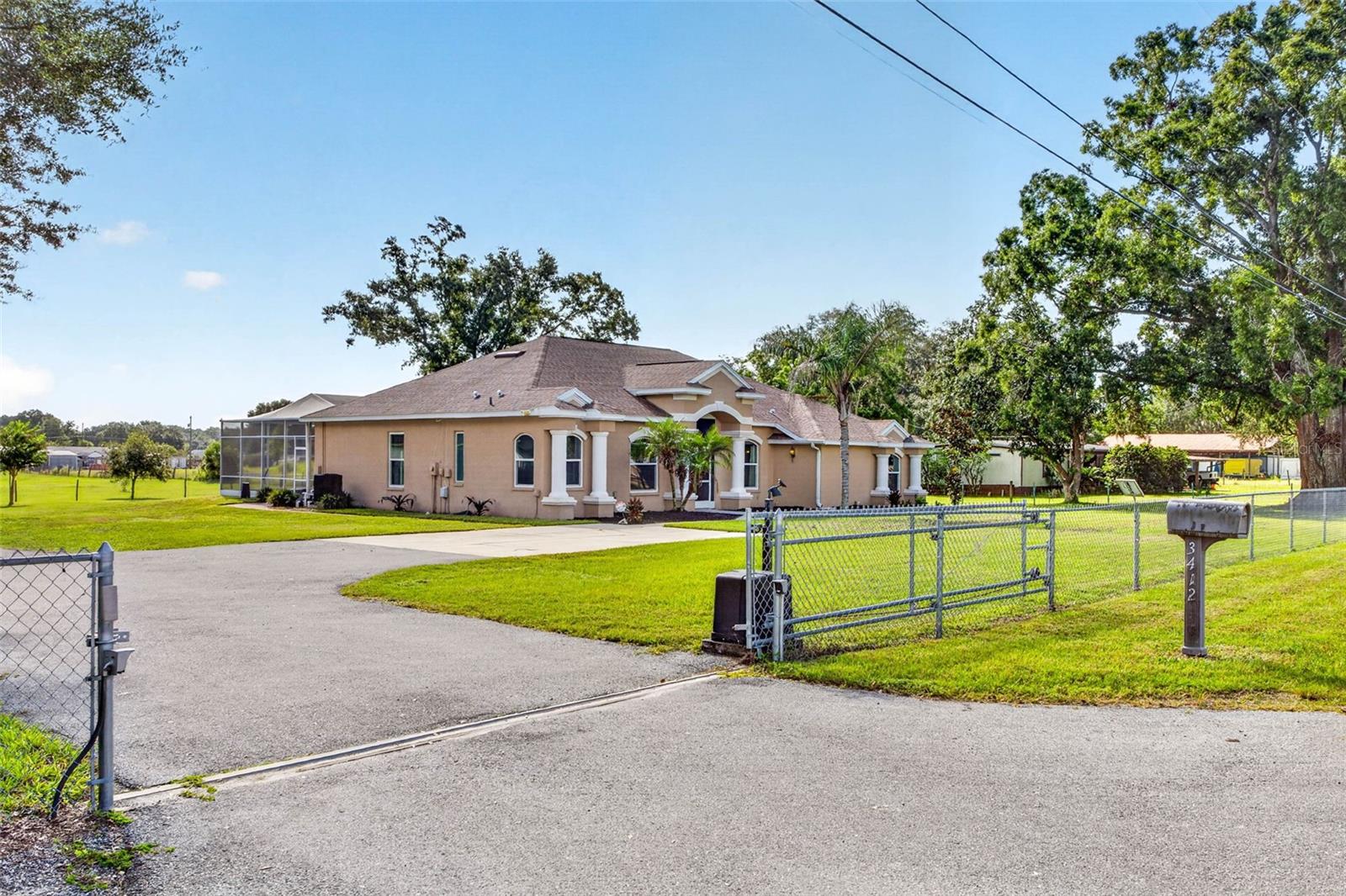 3412 Wolfe Rd, Zephyrhills, FL 33541 photo