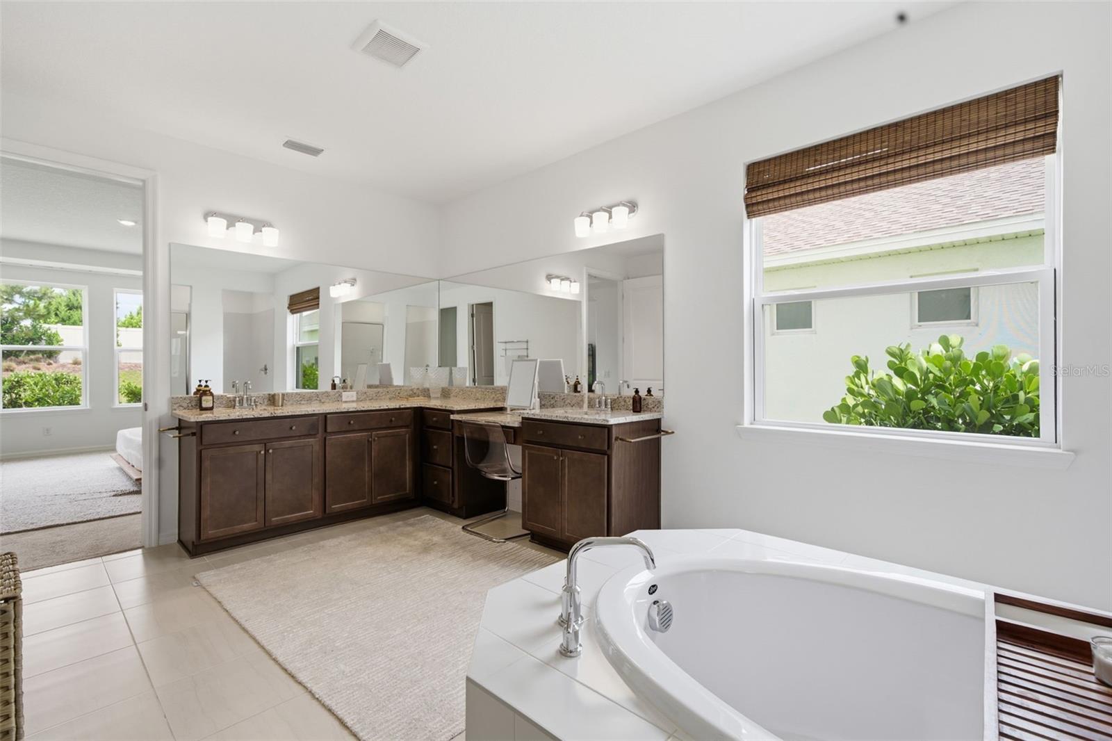 16508 Star Grass Cir, Lakewood Ranch, FL 34211 photo