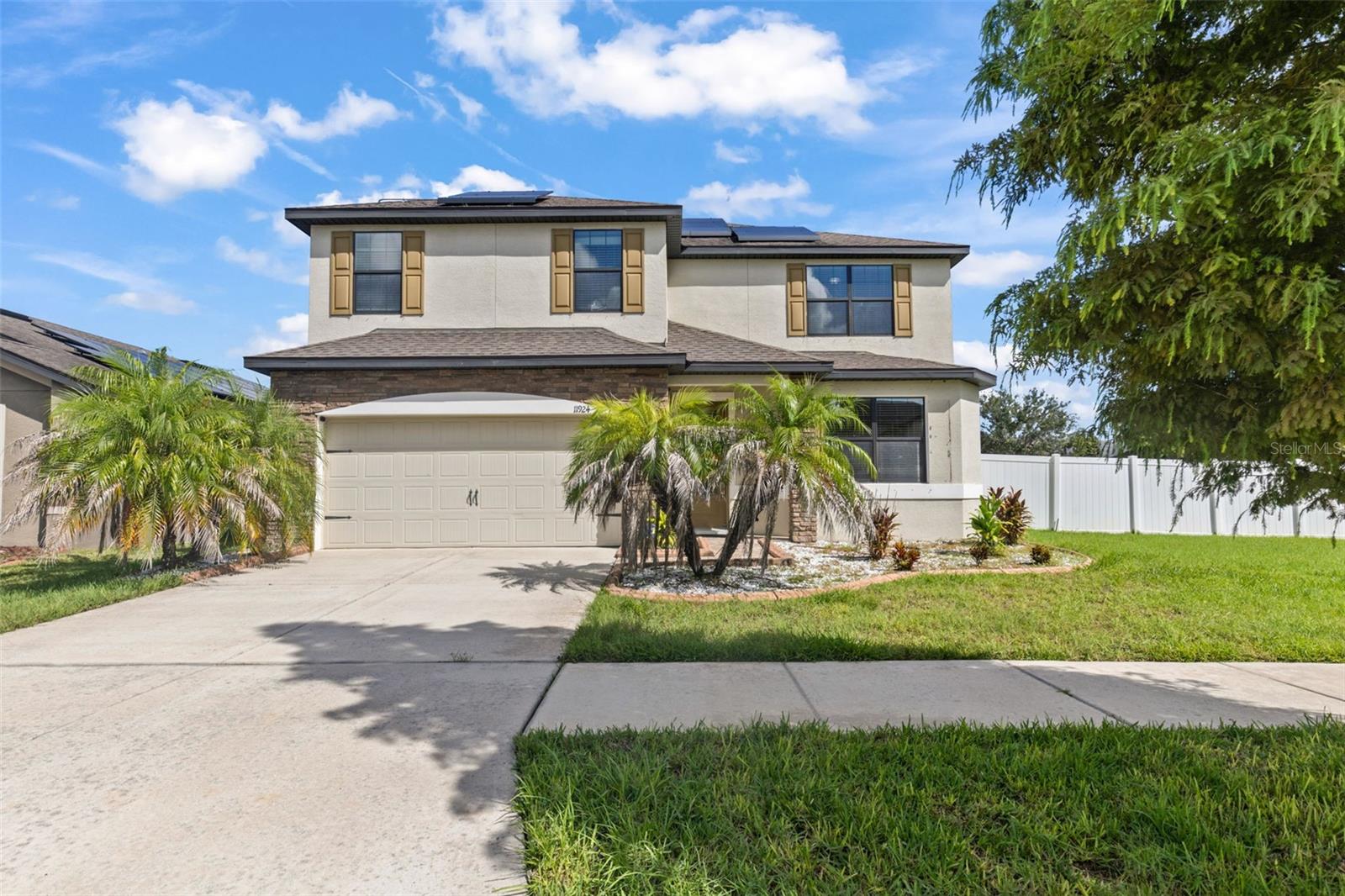 11924 Winterset Cove Dr, Riverview, FL 33579