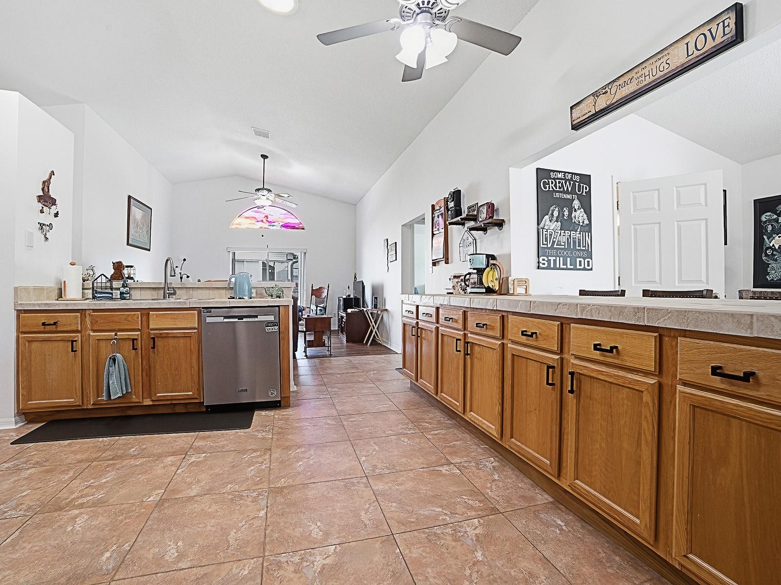 3851 Manor Oaks Ct, Leesburg, FL 34748 photo