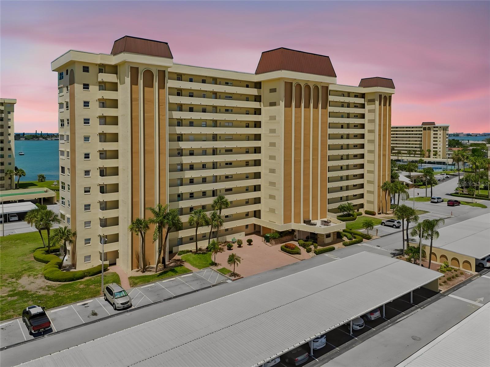 4575 Cove Circle 101, Saint Petersburg, FL 33708