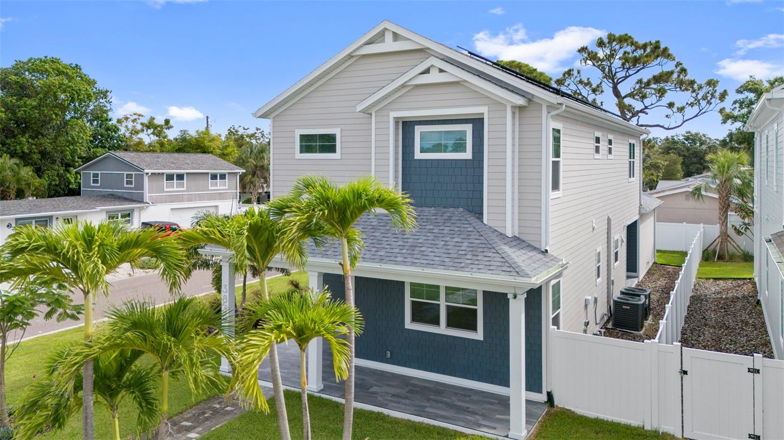 3839 71 St, Saint Petersburg, FL 33709 photo