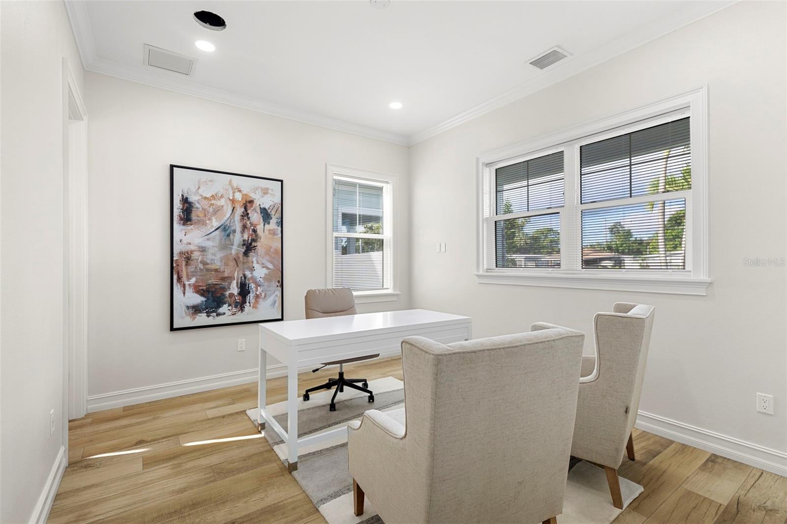 3839 71 St, Saint Petersburg, FL 33709 photo