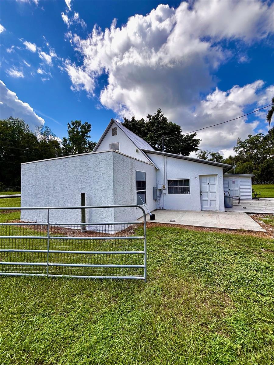 9499 Treiman Blvd, Webster, FL 33597 photo