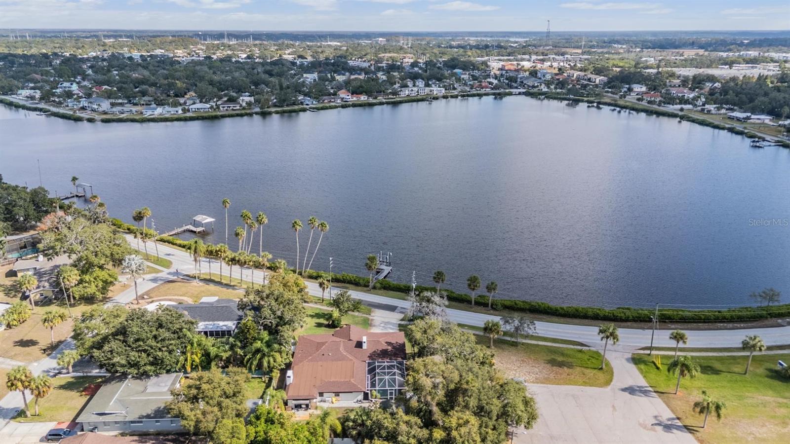 302 Whitcomb Blvd, Tarpon Springs, FL 34689