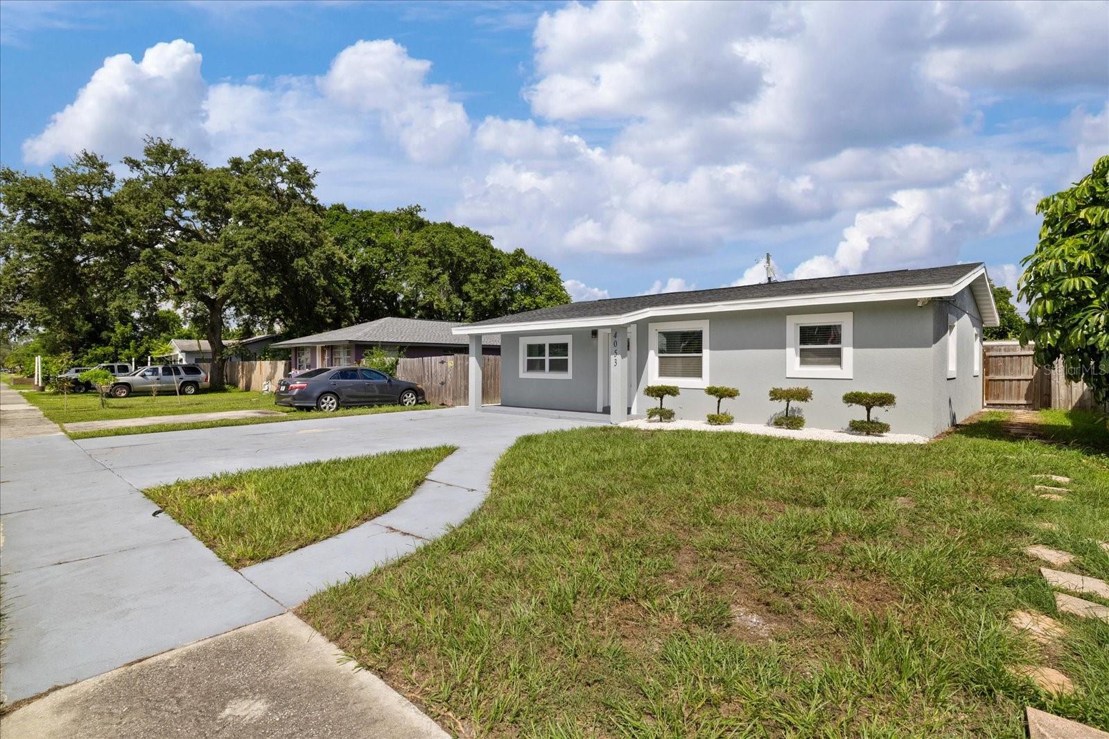 4053 31 St, Saint Petersburg, FL 33714 photo