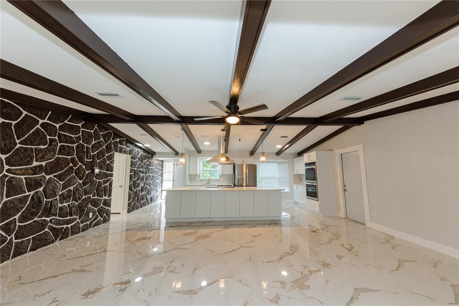 1574 Souvenir Dr, Clearwater, FL 33755 photo