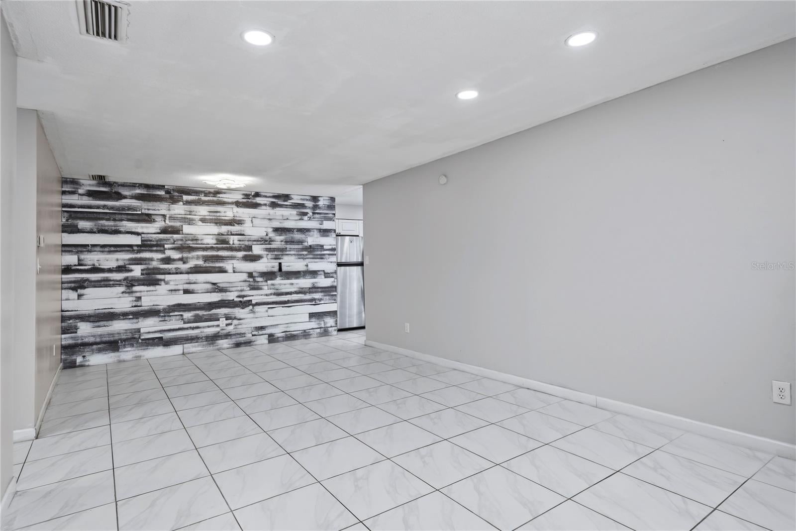 2841 Empire Pl, Sanford, FL 32773 photo