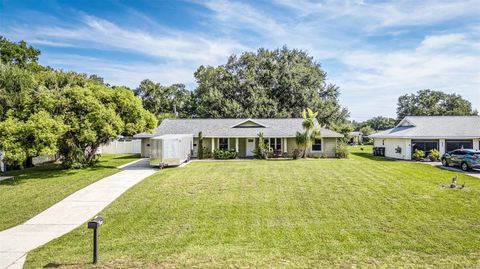 Single Family Residence in LAKELAND FL 2056 BROKEN ARROW TRAIL.jpg