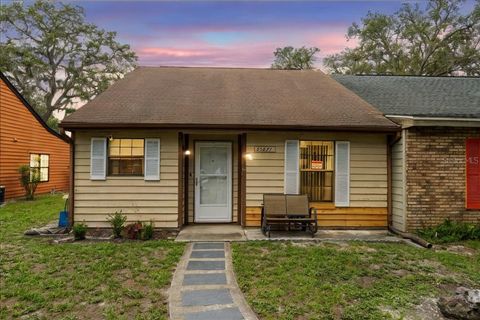 Townhouse in DADE CITY FL 35077 WHISPERING OAKS BLVD.jpg