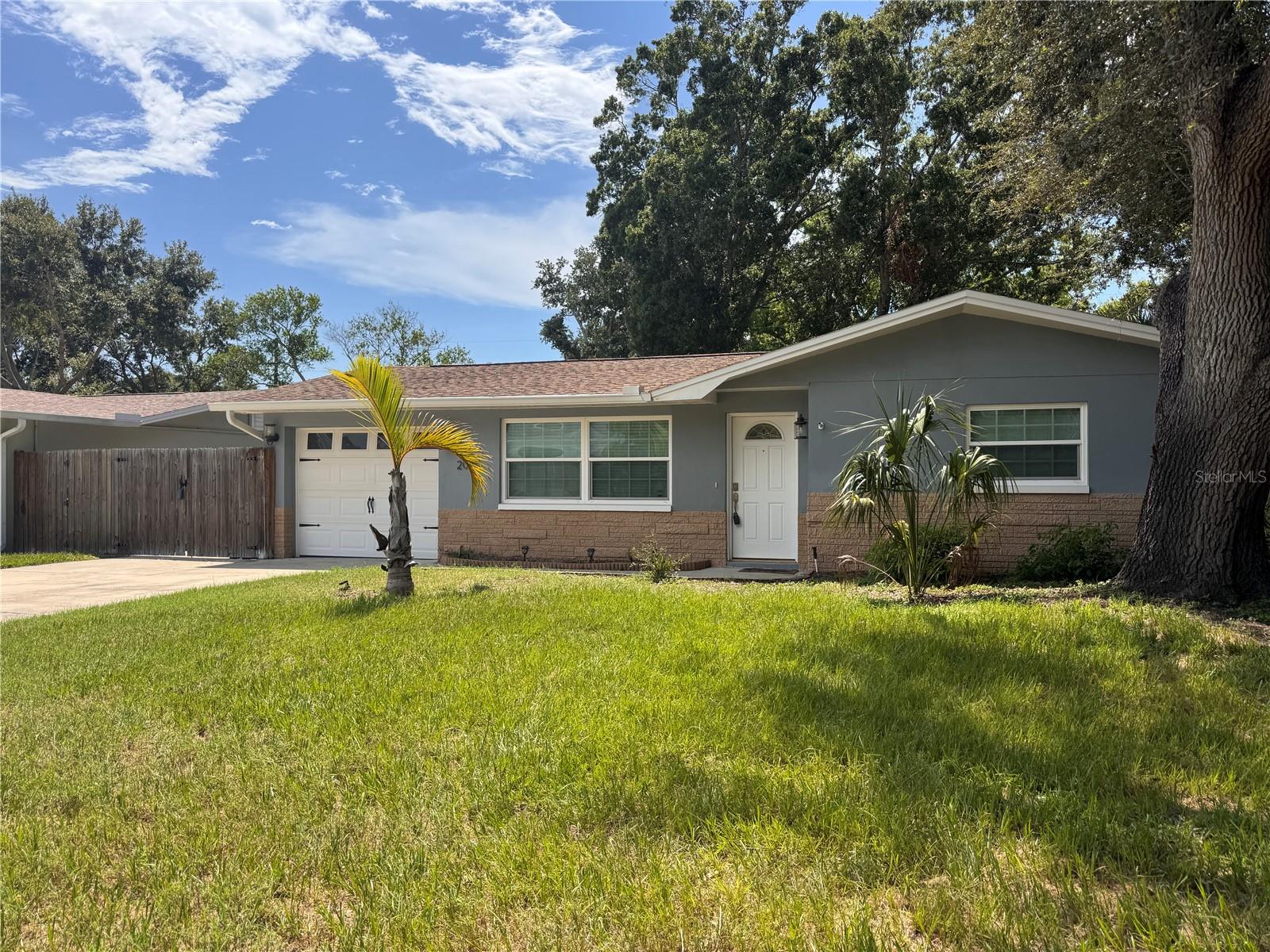 2020 Yale Ave, Dunedin, FL 34698