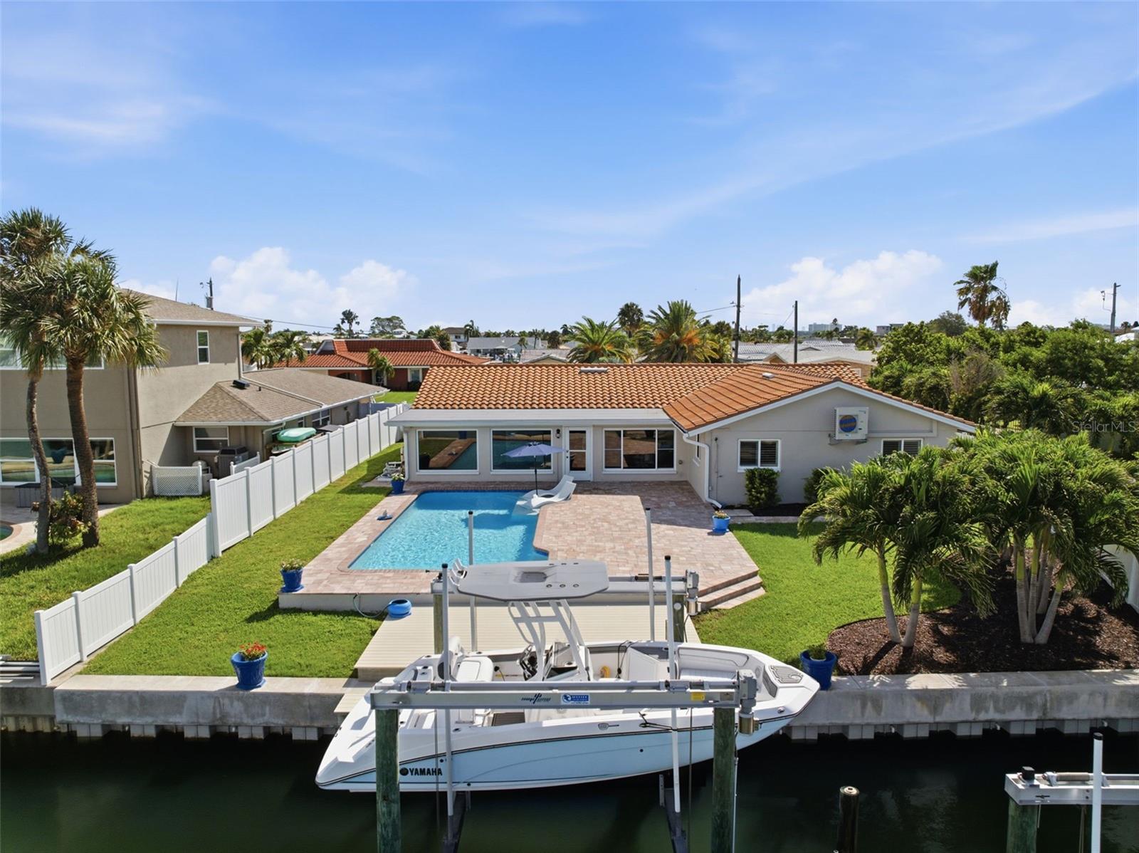 6414 2 Palm Pt, St Pete Beach, FL 33706