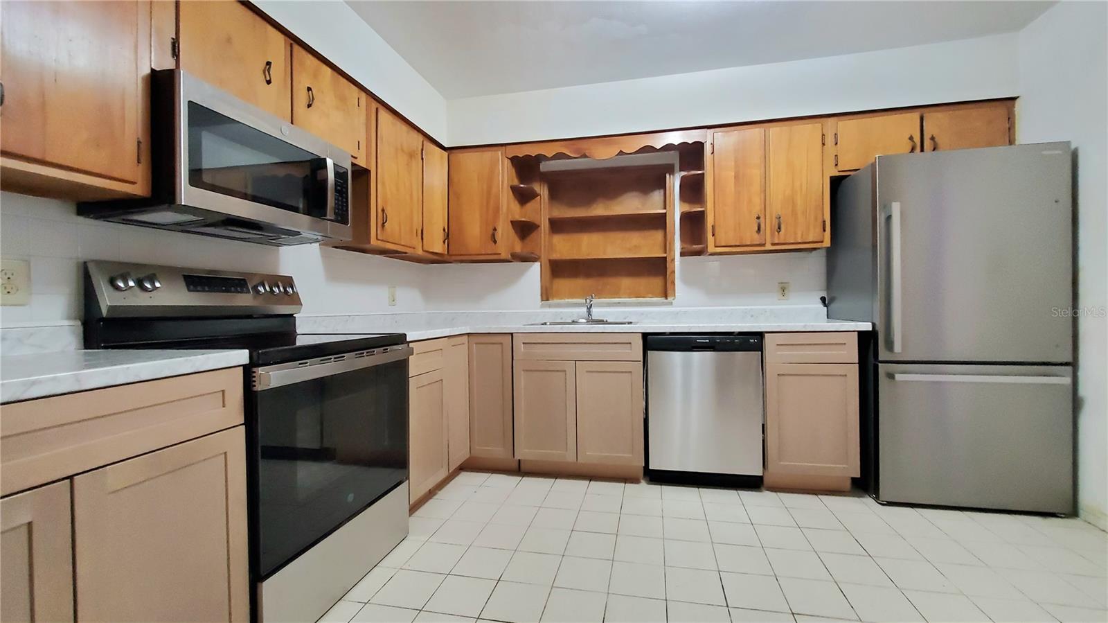 6650 Hibiscus Ave, South Pasadena, FL 33707 photo