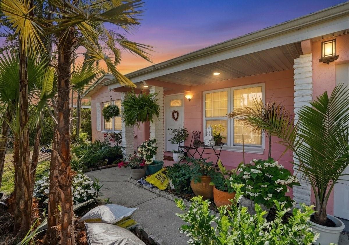 6650 Hibiscus Ave, South Pasadena, FL 33707 photo