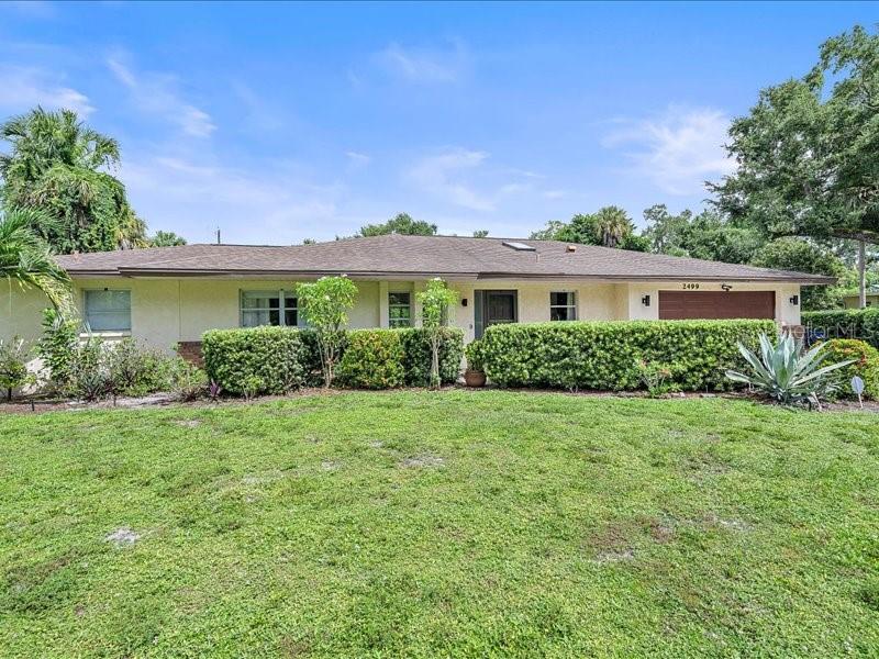 2499 Hillview St, Sarasota, FL 34239 photo