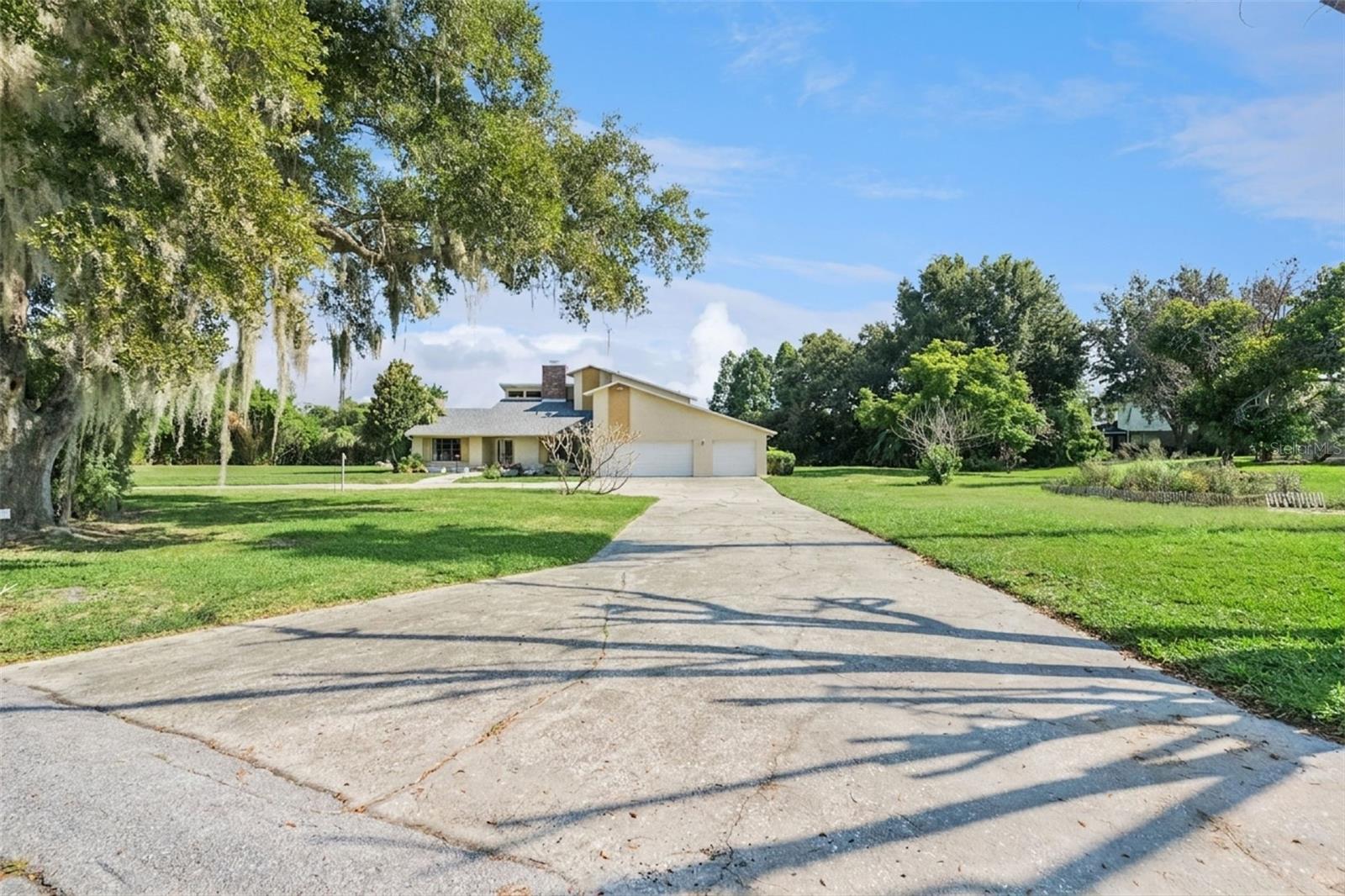 25 Lakewood Cswy, Winter Haven, FL 33884 photo