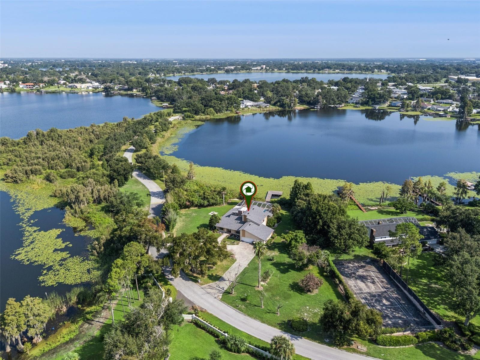 25 Lakewood Cswy, Winter Haven, FL 33884