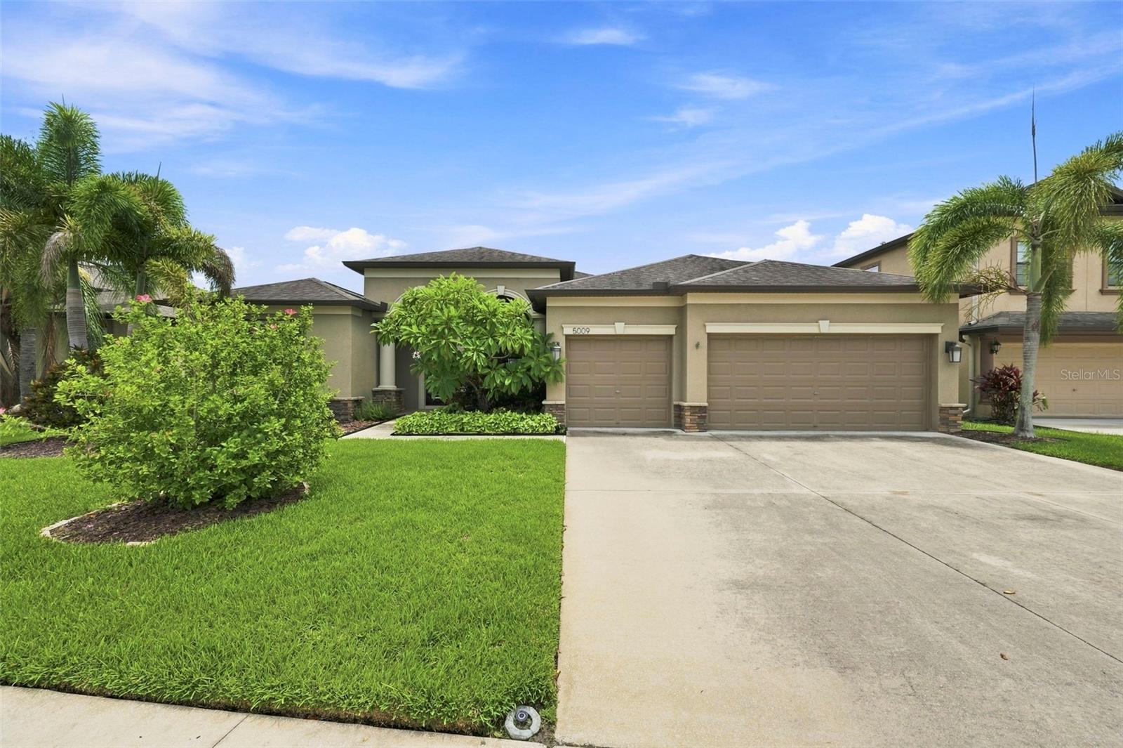 5009 Jagged Cloud Dr, Wimauma, FL 33598 photo