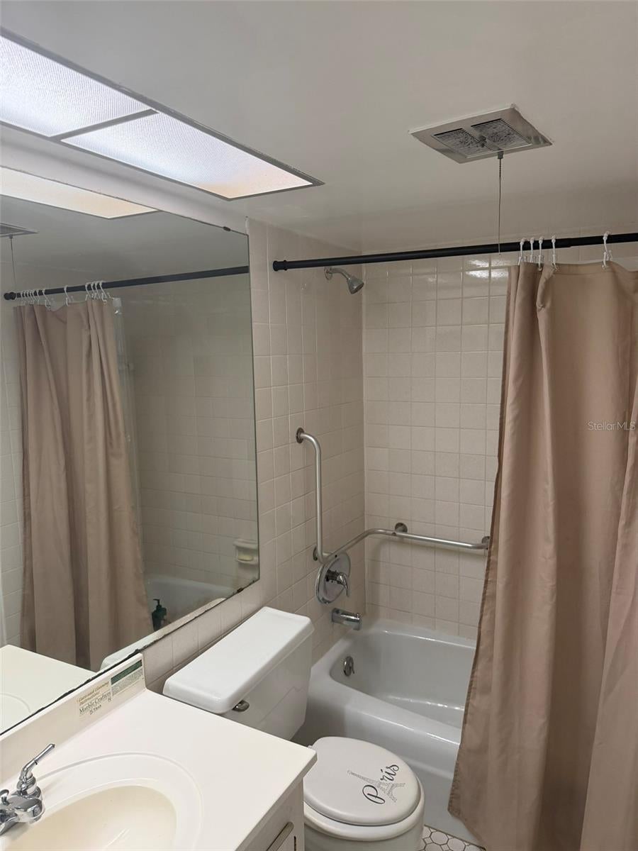8100 Doctor Martin Luther King St #208, Saint Petersburg, FL 33702 photo