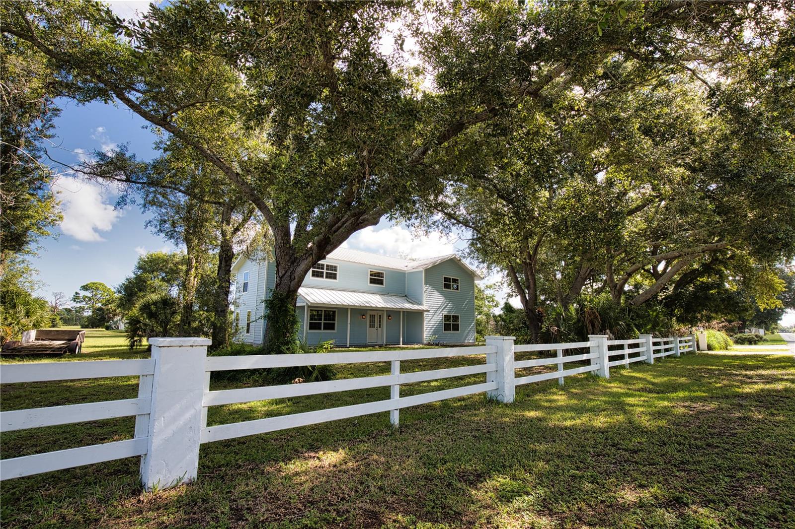 916 Bayshore Dr, Englewood, FL 34223 photo