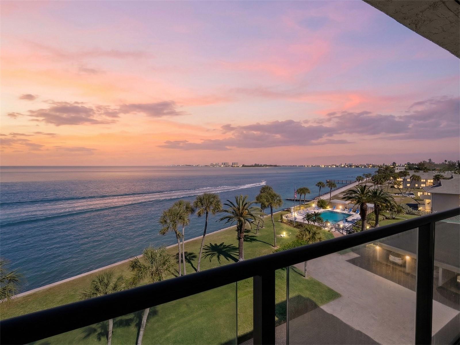 4712 Ocean Blvd #10, Sarasota, FL 34242 photo