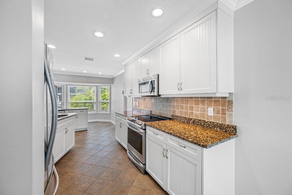 10308 Sandpiper Rd, Bradenton, FL 34209 photo