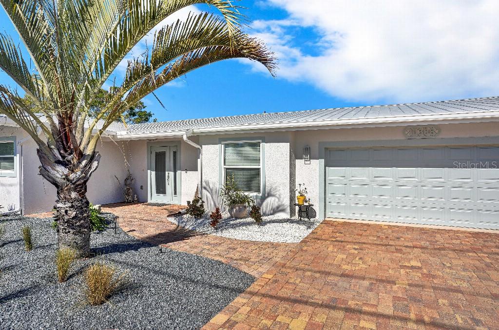 10308 Sandpiper Rd, Bradenton, FL 34209