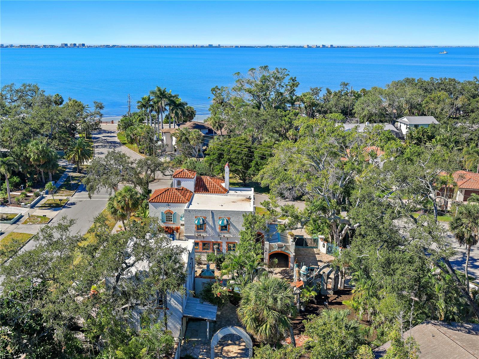 2830 Bay Shore Cir, Sarasota, FL 34234 photo