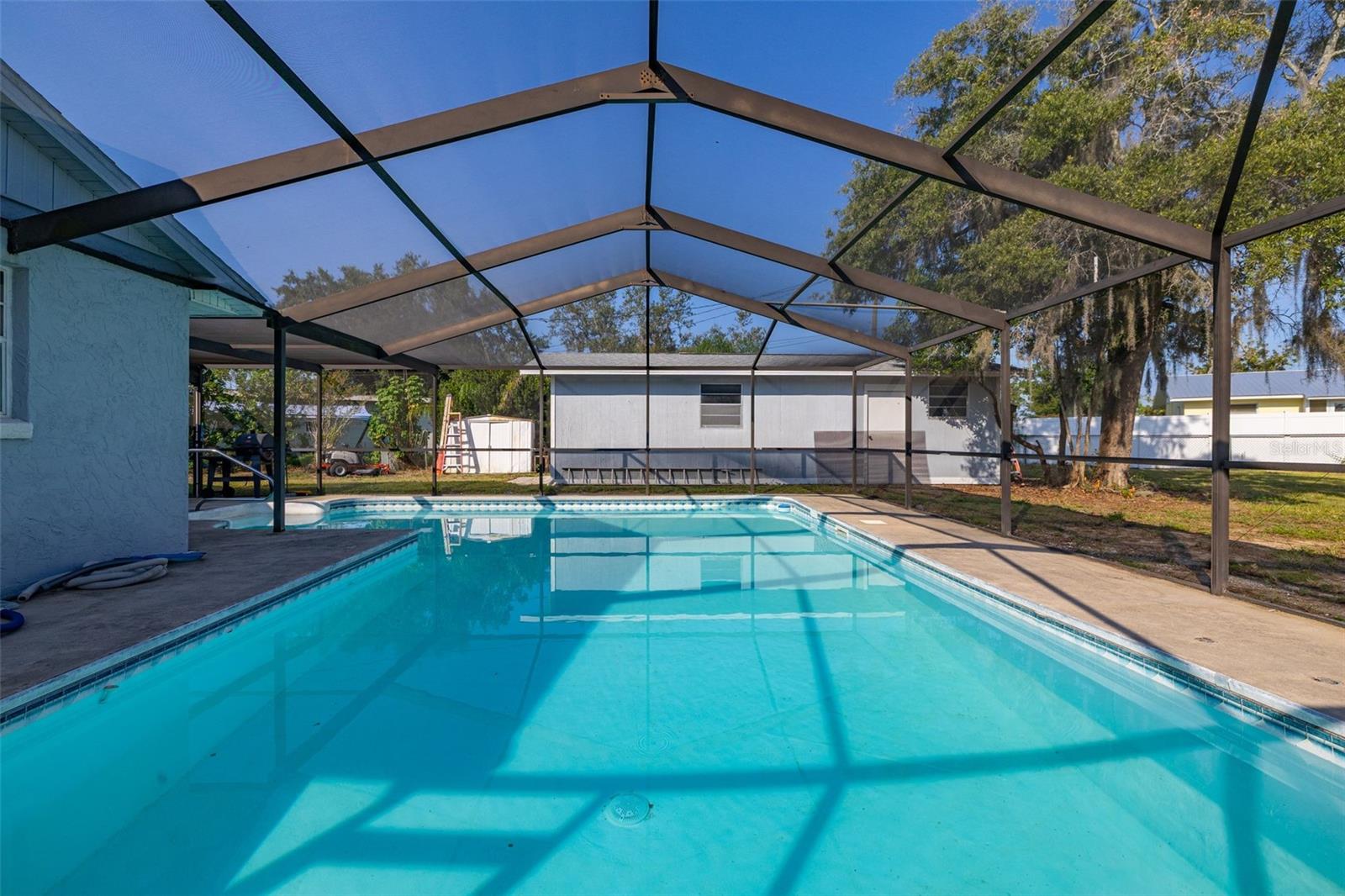 608 Cherokee Cir, Avon Park, FL 33825 photo