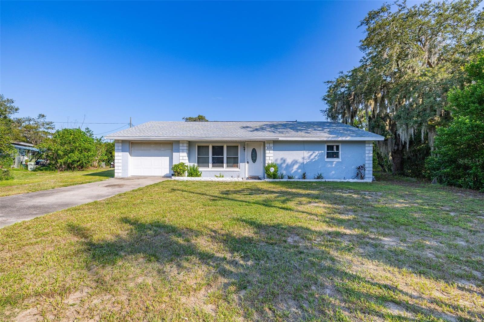 608 Cherokee Cir, Avon Park, FL 33825