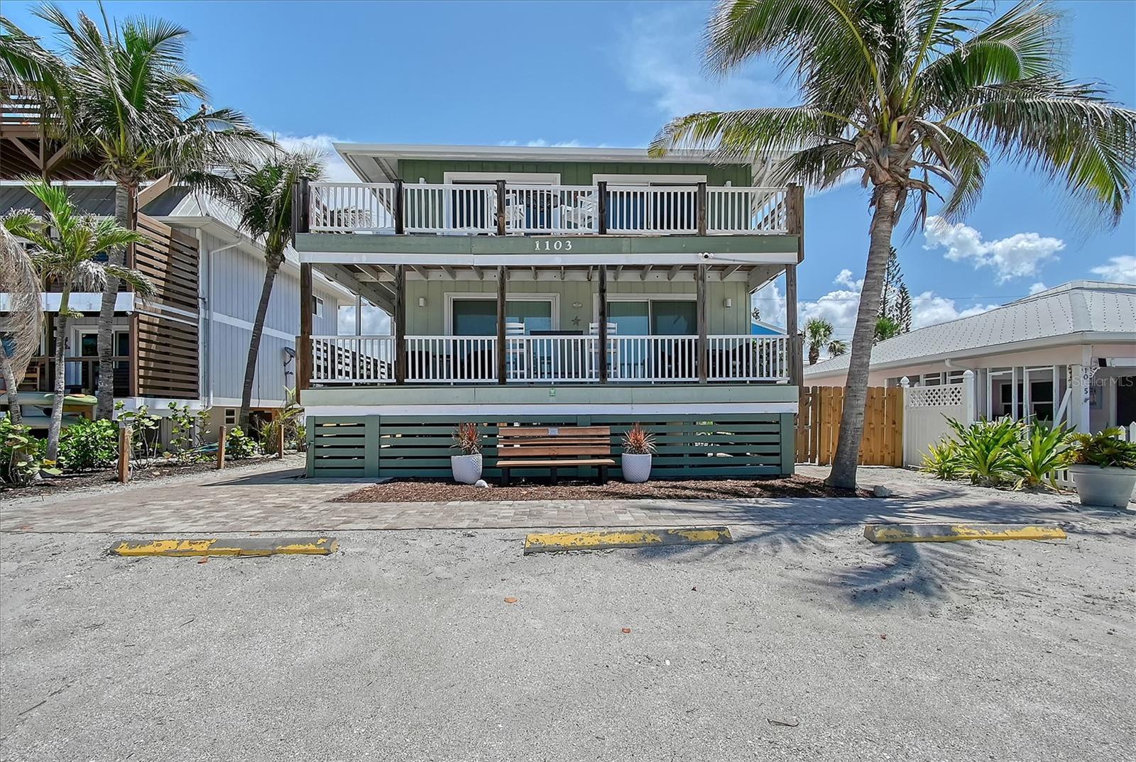 1103 Shore View Dr, Englewood, FL 34223