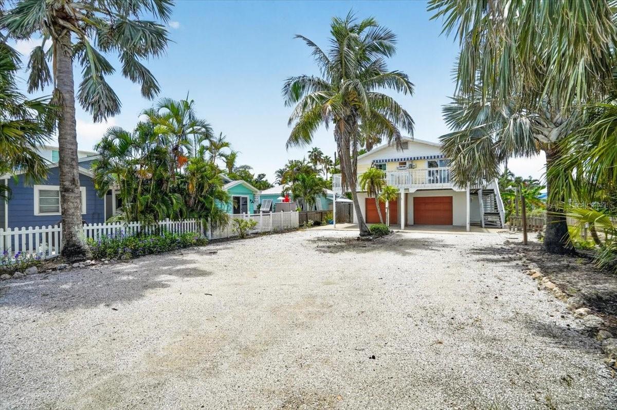 524 Spring Ave, Anna Maria, FL 34216