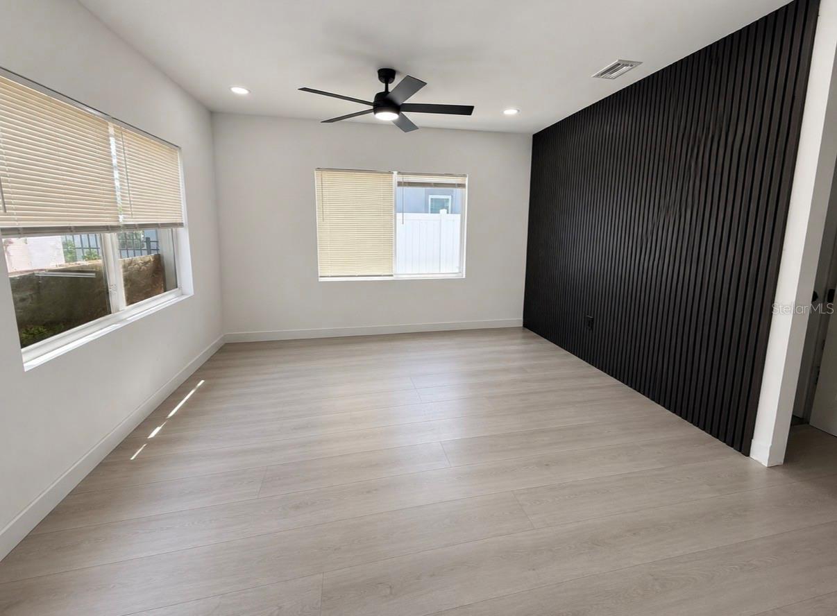 3010 6 Ave, Saint Petersburg, FL 33712 photo