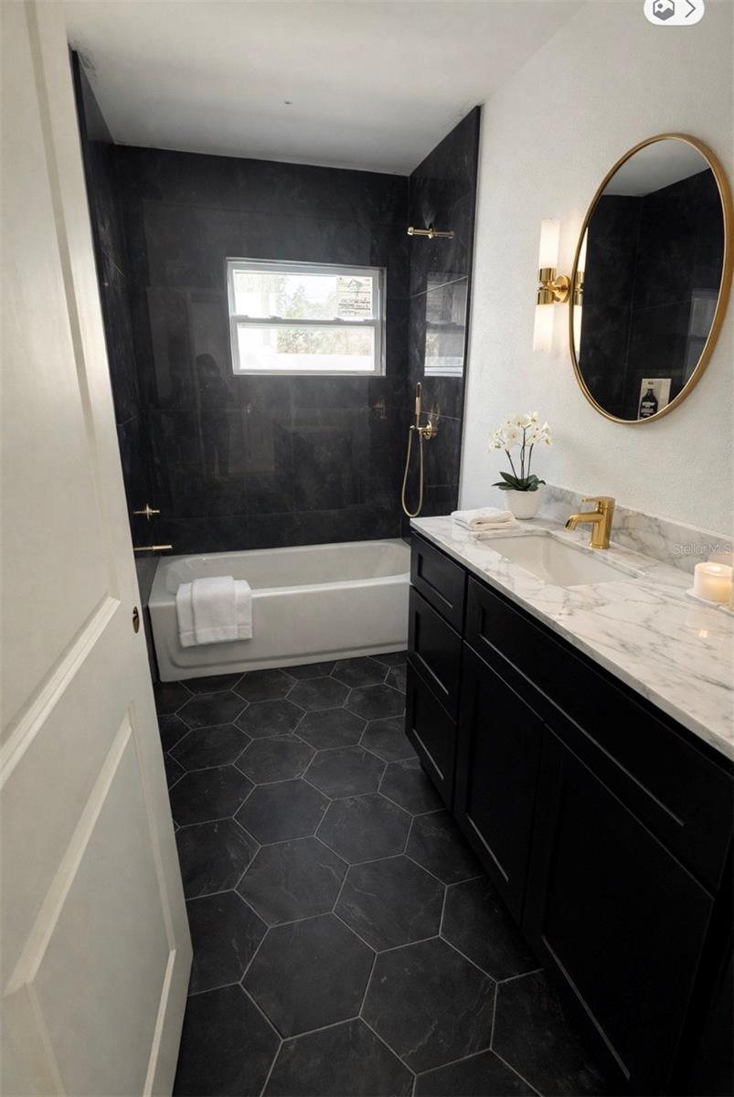3010 6 Ave, Saint Petersburg, FL 33712 photo