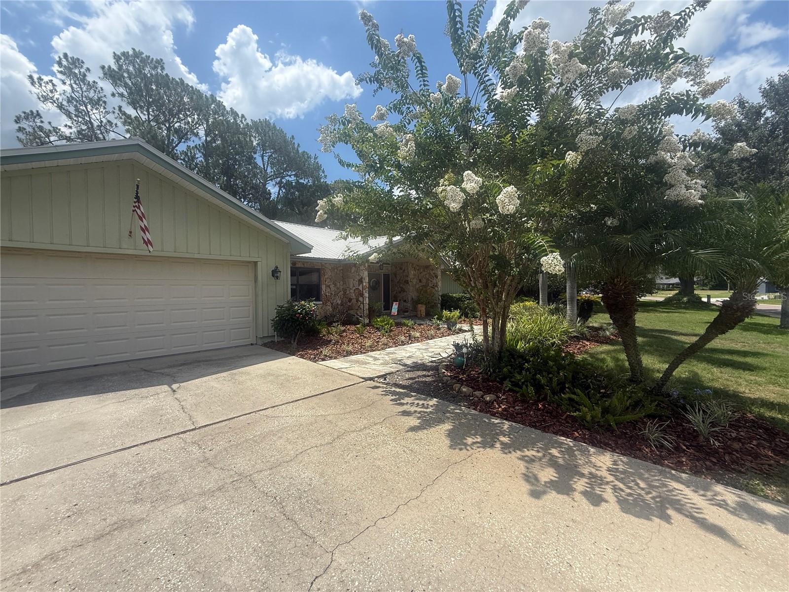 2215 Toniwood Ln, Palm Harbor, FL 34685 photo