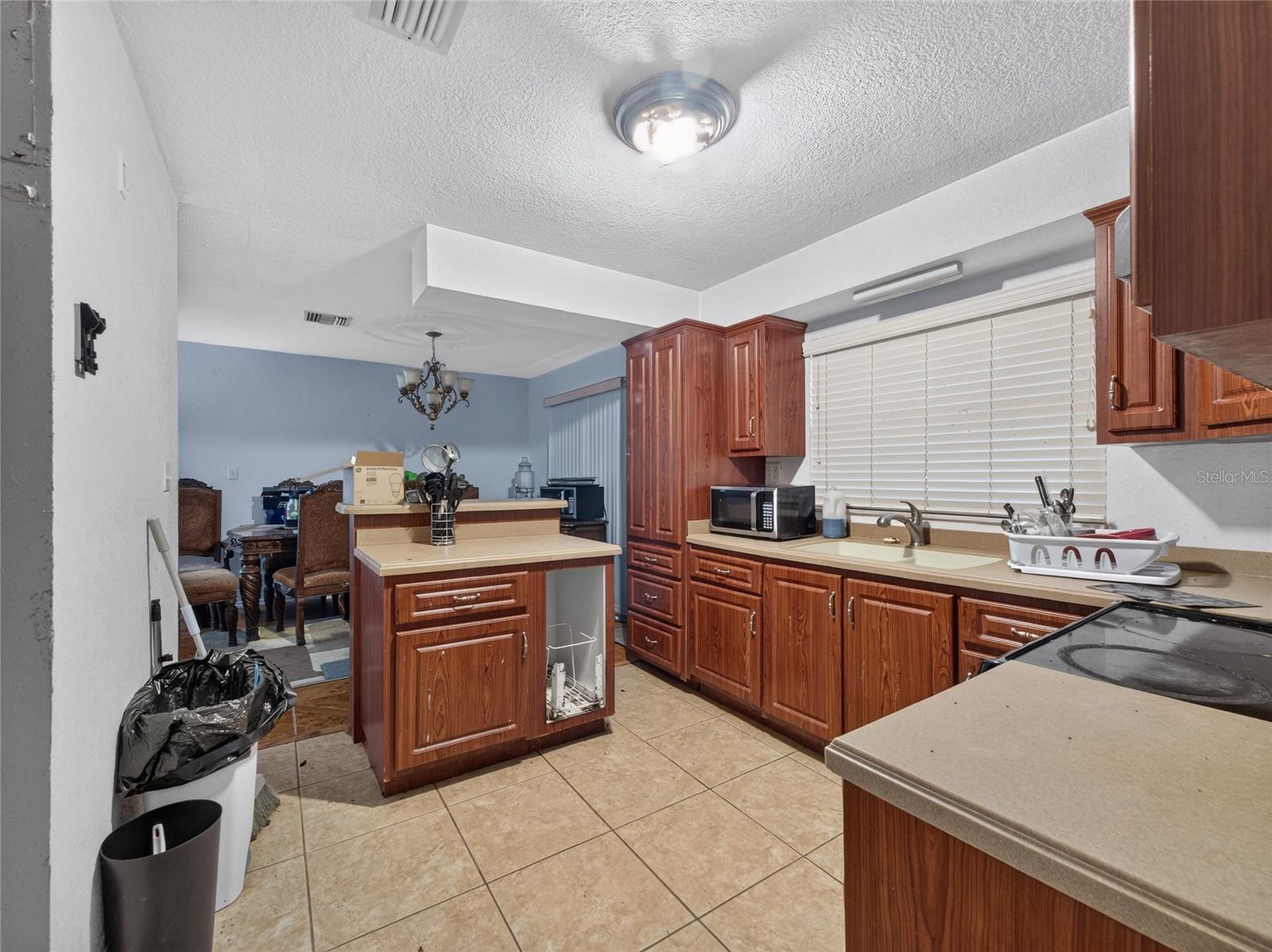 4020 Magnolia Dr, Leesburg, FL 34748 photo
