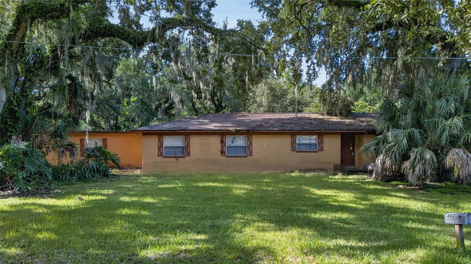 4020 Magnolia Dr, Leesburg, FL 34748