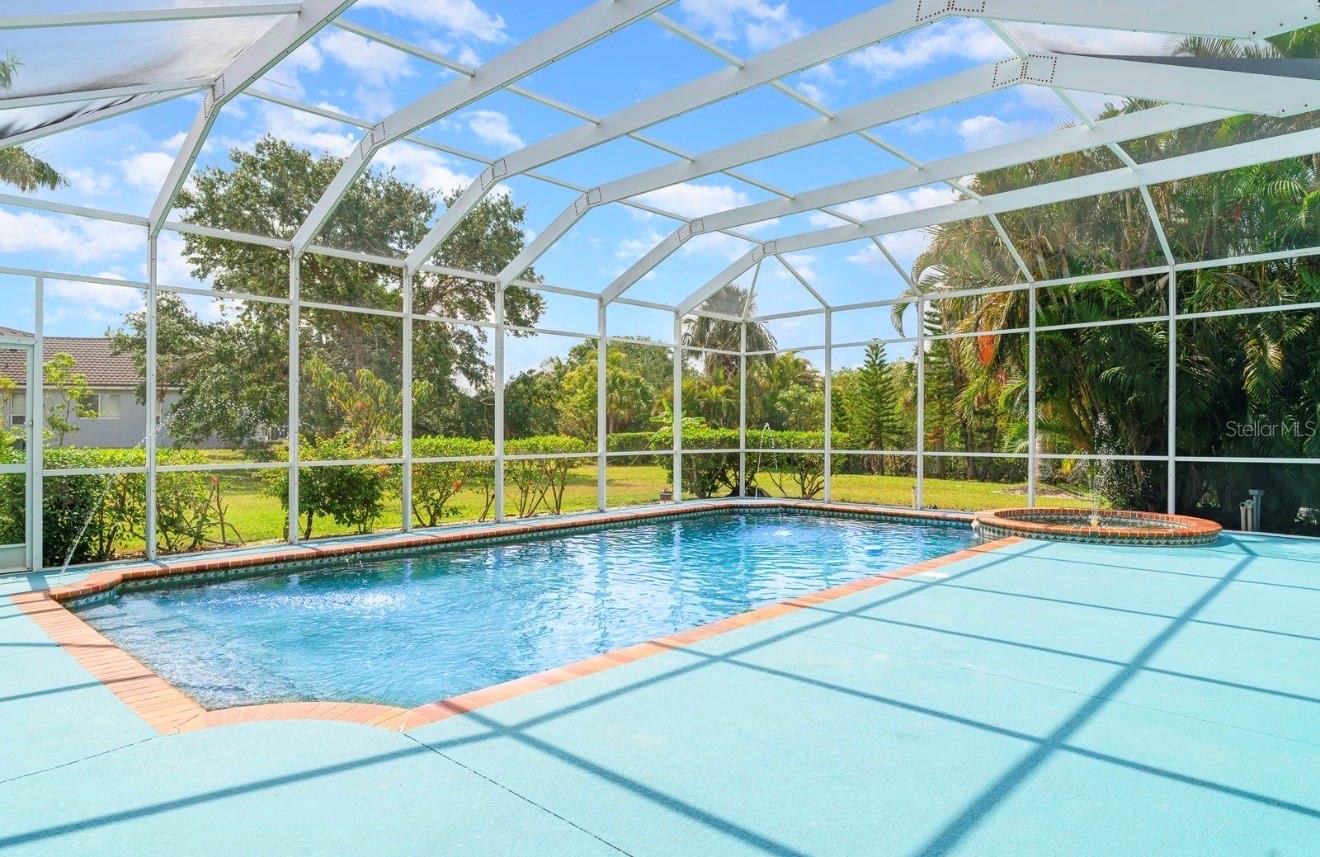 6120 9 Avenue Cir, Bradenton, FL 34212 photo