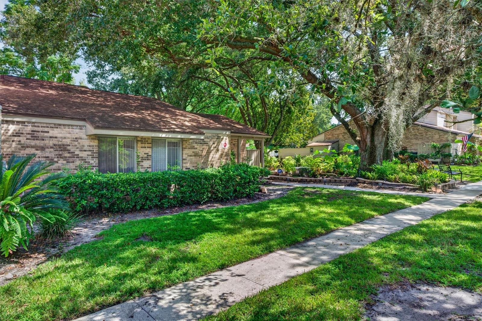 459 Oak Haven Dr, Altamonte Springs, FL 32701