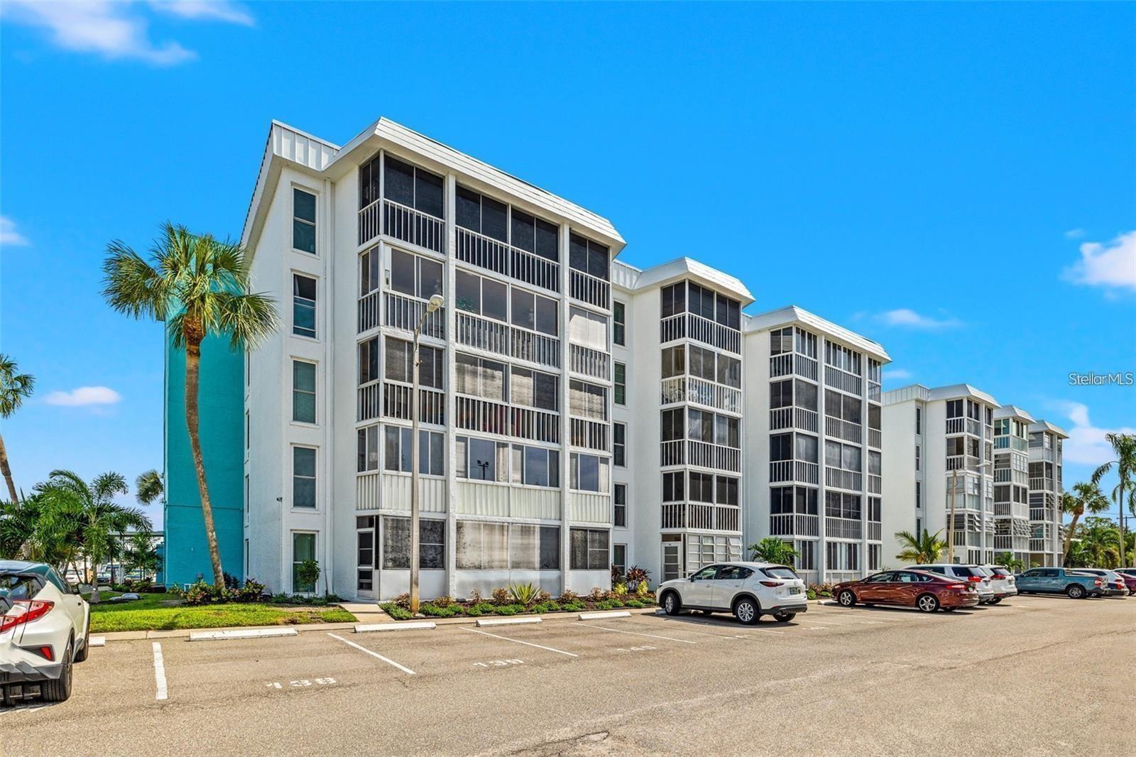 4908 38 Way #401, Saint Petersburg, FL 33711 photo