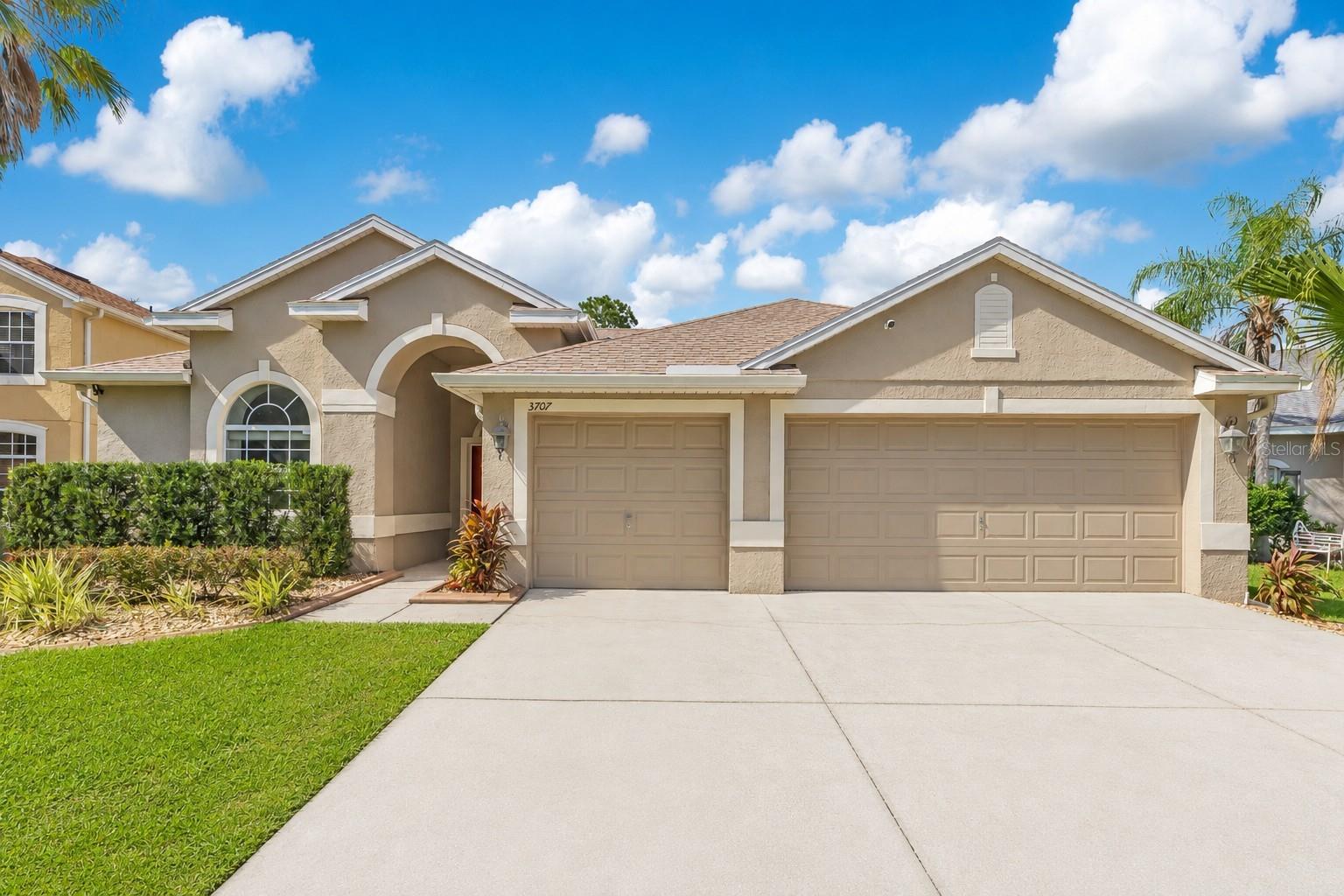3707 Moon Dancer Pl, Saint Cloud, FL 34772