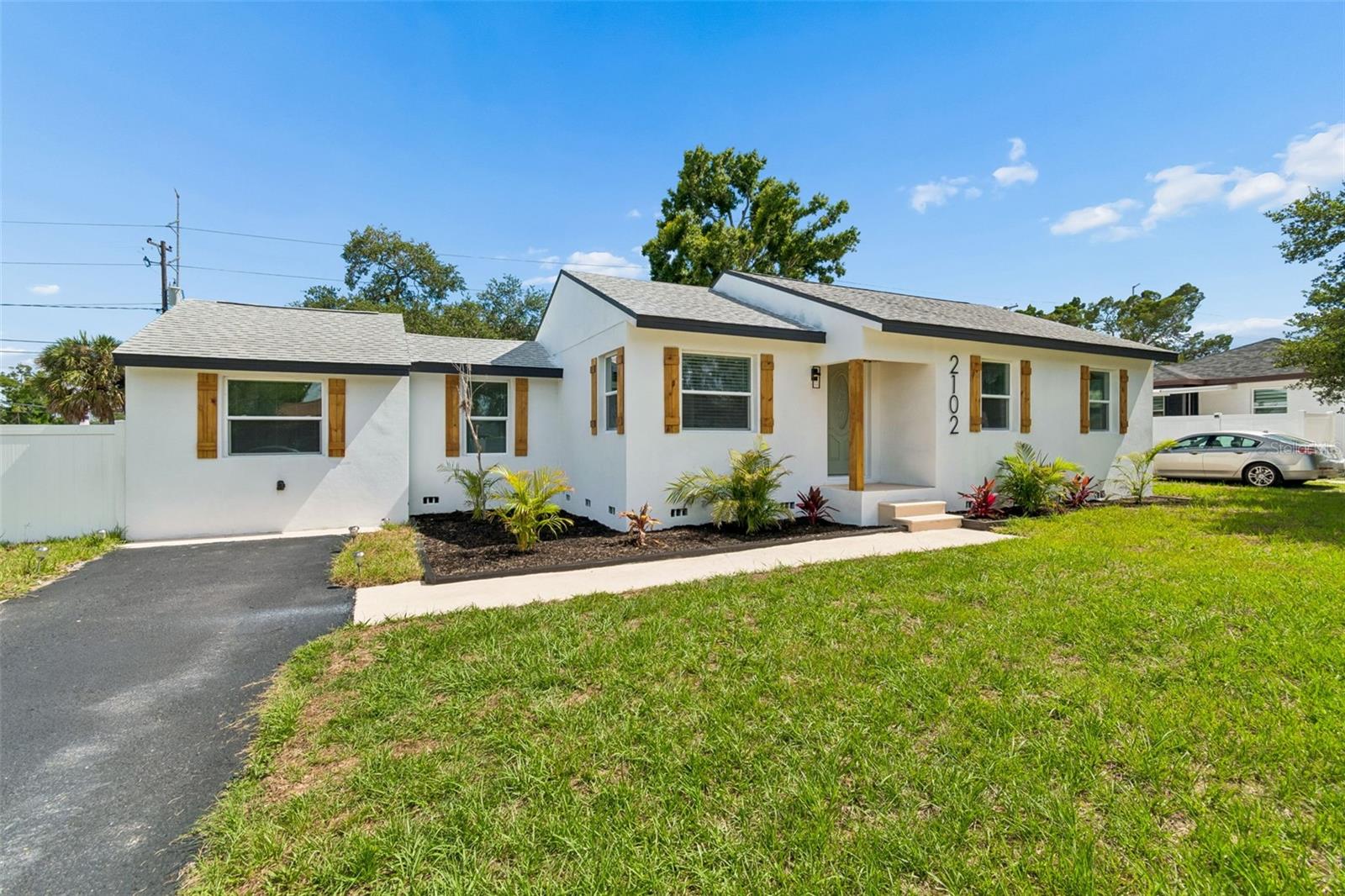 2102 W Ferris Ave, Tampa, FL 33603 photo