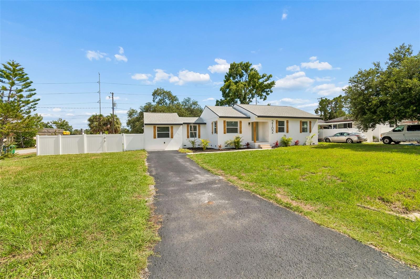 2102 W Ferris Ave, Tampa, FL 33603 photo