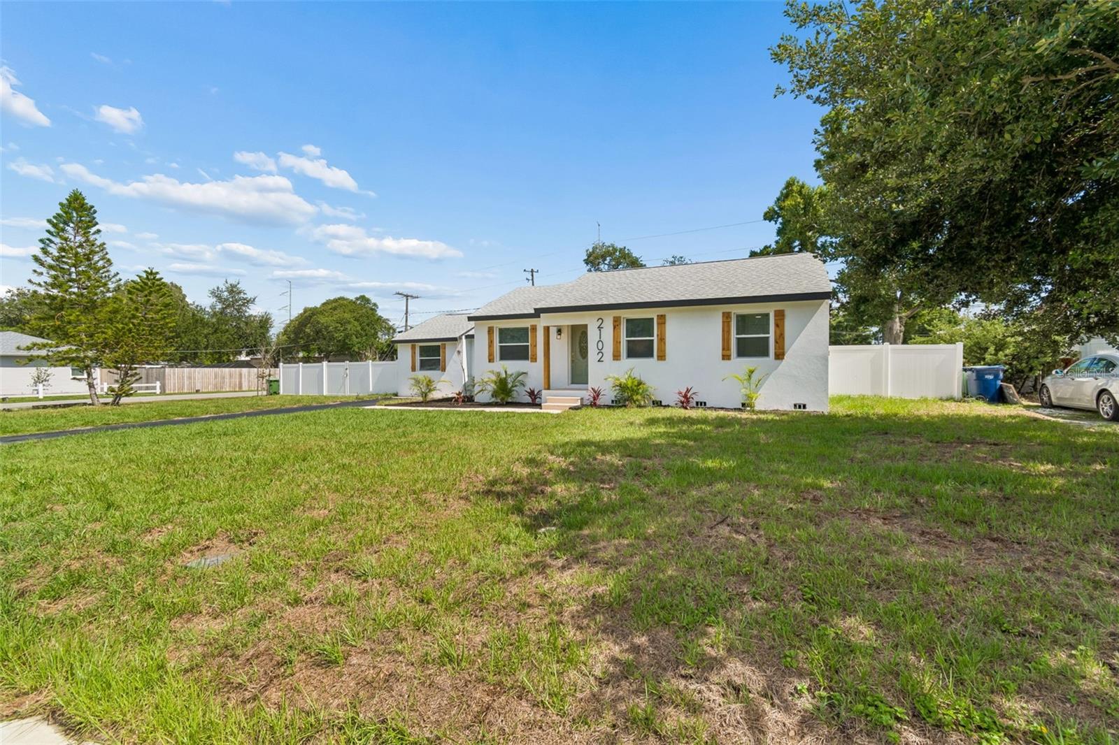 2102 W Ferris Ave, Tampa, FL 33603 photo