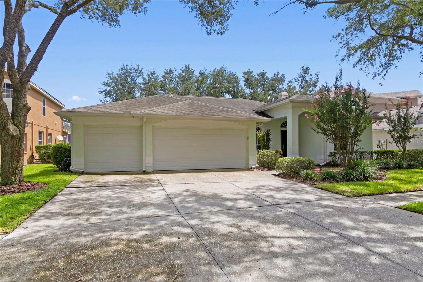 17715 Hampshire Oak Dr, Tampa, FL 33647
